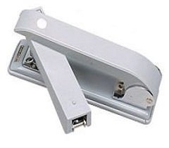 Bấm kim Eagle 9628
