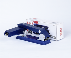 Bấm kim Eagle 9628
