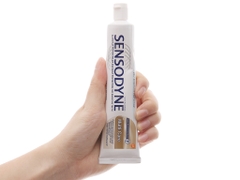 Kem đánh răng Sensodyne Multicare