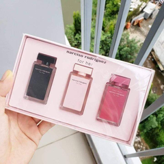 Set nước hoa 3 mùi Narciso Rodriguez For Her Deluxe Mini EDP (7,5ml/chai)