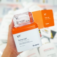 Kem Dưỡng trắng Da Dr Jart+ V7 Toning Light