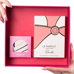 Set Nước Hoa Nữ Kèm Khăn Lụa Và Thiệp Armaf Le Parfait Panache EDP 100ml