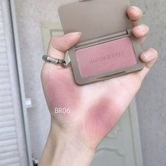 Phấn Má Hồng Moon Eyes Color