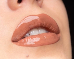 Son kem lì 2 đầu NYX Shine Loud Liquid Lipstick