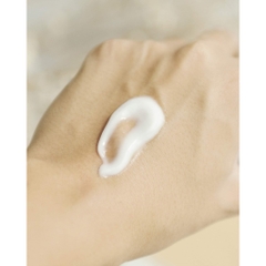 Kem dưỡng rau má hỗ trợ giảm mụn, phục hồi da Skin1004 Madagascar Centella Asiatica 75g