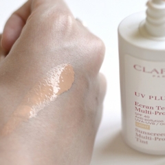 KCN Clarins UV50