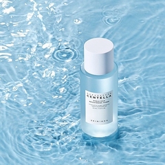 Nước Hoa Hồng Skin1004 Madagascar Centella Hyalu-cica Brightening Toner 210ml