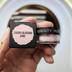 Phấn Phủ Mini Huda Beauty Easy Bake 0.8g