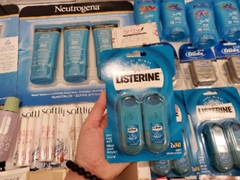 Vỉ 2 chai xịt thơm miệng Listerine