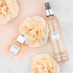 Xịt thơm Vera Wang Embrace 240ml dành cho cơ thể