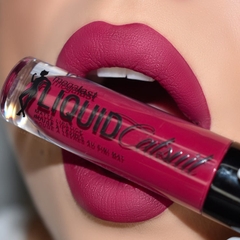 Son kem lì Wet N Wild Liquid Catsuit