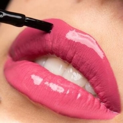 Son kem lì 2 đầu NYX Shine Loud Liquid Lipstick