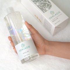 Nước tẩy trang Derladie Cleansing Water Witch Hazel dành cho da mụn 500ml