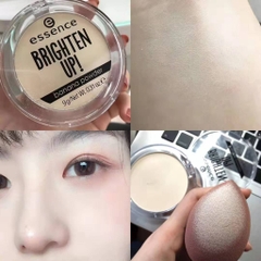 Phấn phủ kiềm dầu làm mịn da Essence Banana Powder