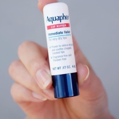 Son thỏi dưỡng môi Aquaphor Lip Repair