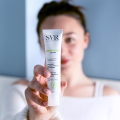 Kem dưỡng da SVR Sebiaclear Active Mat +Pores Hydra dành cho da dầu mụn 40ml
