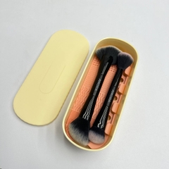 Hộp Vệ Sinh Cọ 3 Trong 1 AMORA Makeup Brush Cleaner Box