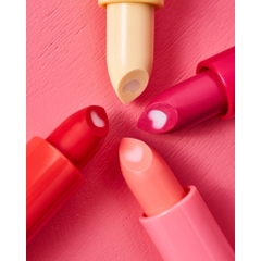 Son dưỡng môi có màu Essence Heart Core Lip balm