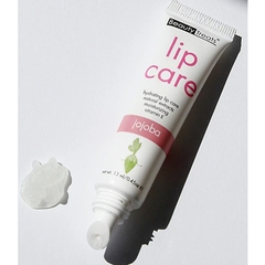 Son dưỡng môi không màu Beauty Treats Lip Care