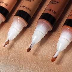 Kem bắt sáng LA Colors Highlight