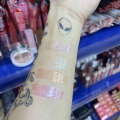 Son bóng nhũ dưỡng ẩm môi Nicka K NK makeup 3.7g