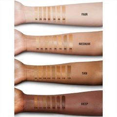 Kem nền Charlotte Tilbury Beautiful Skin Medium Coverage Liquid Foundation with Hyaluronic Acid