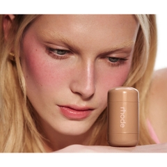 Kem má hồng Rhode Pocket Blush