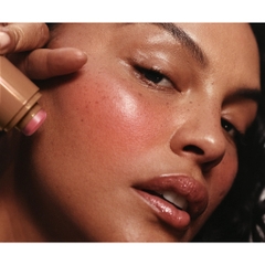 Kem má hồng Rhode Pocket Blush