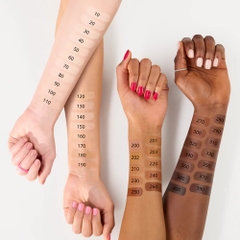 Kem nền dạng thỏi Essence Foundation Stick