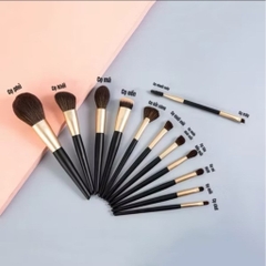 Bộ 12 Cọ Trang Điểm Kèm Túi Đựng Amora Makeup Brush Set BS01