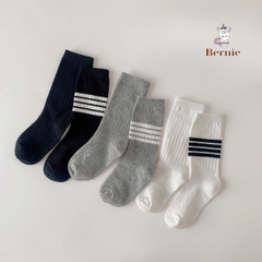Tất vớ trơn sọc 1 bên unisex cho các bé trai bé gái nhà BERNIE basic nhiều màu trơn 2 đến 7 tuổi