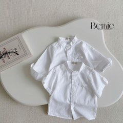 Áo sơ mi trắng dài tay cổ trụ, cổ tàu cho bé trai size 1 tuổi tới 7 tuổi Bernie T0625A26