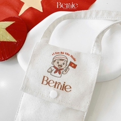 Túi vải canvas trẻ em đéo chéo in em bé yêu nước kích thước nhỏ 11 x 14cm làm phụ kiện thời trang BERNIE