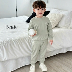 Set bộ thun  bozip dài tay thêu ngực cho bé trai phong cách hàn quốc size 1 đến 7 tuổi BERNIE 0724B04