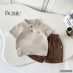 Set bộ polo tay ngắn màu nâu họa tiết in túi và chữ kèm quần short bé trai 1 đến 7t BERNIE H0225B25