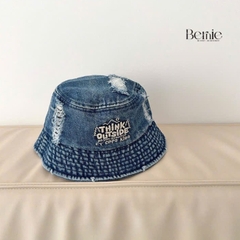 Mũ tai bèo jean thêu chữ  cho bé trai bé gái phong cách hàn quốc dễ thương size 4 đến 8 tuổi Bernie HL346