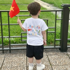 Áo thun tay ngắn unisex cho bé trai bé gái họa tiết in chữ Độc lập - Tự do size 9 tới 25kg BERNIE H0425A57