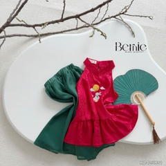 Set yếm lụa đỏ thêu thỏ ngọc kèm quần dài xanh tết trung thu bé gái chất lụa gấm BERNIE 1 tuổi đến 7 tuổi H0425B31 