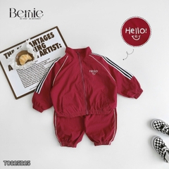 Set bộ dài tay thể thao kèm quần chất gió 2 lớp thêu Hello cho bé trai bé gái size 9 tới 28kg BERNIE T0825B25