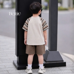 Set tay ngắn áo raplang họa tiết kẻ Good boy kèm quần short kaki cho bé trai size 9 đến 28kg BERNIE H0226B36