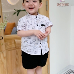 Set đồ bộ sơ mi tơ đũi ngắn tay cho bé trai đi biển đi chơi áo họa tiết hoa lá cây dừa nổi bật kèm quần BERNIE