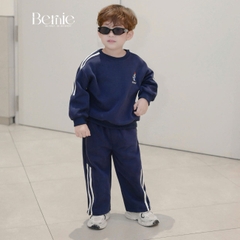 Set bộ dài thể thao phối sọc họa tiết hình thêu Hey boy kèm quần dài cho bé trai size 1 đến 7 tuổi BERNIE H0525B24