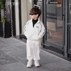Set bộ dài tay thể thao kèm quần chất gió 2 lớp thêu Hello cho bé trai bé gái size 9 tới 28kg BERNIE T0825B25