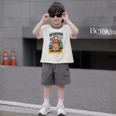 Set bộ tay ngắn áo thun họa tiết Happy Worker kèm quần short kaki cho bé trai size 9 đến 28kg BERNIE H0326B35