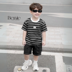 Đồ bộ cộc họa tiết kẻ ngang kèm quần kaki túi hộp cho bé trai size từ 9đến 24kg BERNIE KIDS P0125B23