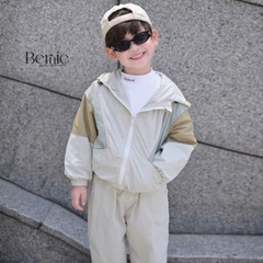 Set bộ gió thể thao phối màu năng động kèm quần dài cho bé trai size 9kg tới 25kg BERNIE KIDS T1025B16