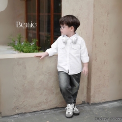  Áo sơ mi tay dài màu trắng phối túi ngực cho bé trai size 9 kg tới 28kg BERNIE H1124A67