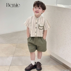 Set sơ mi cổ trụ chất đũi ngắn tay họa tiết thổ cẩm kèm quần short kaki cho bé từ 9kg tới 28kg BERNIE T1124B19