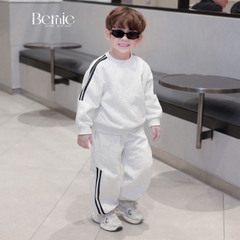 Set bộ dài thể thao phối sọc họa tiết hình thêu Hey boy kèm quần dài cho bé trai size 1 đến 7 tuổi BERNIE H0525B24