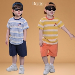 Set bộ tay ngắn họa tiết kẻ Cậu bé trà sữa kèm quần short kaki cho bé trai 9kg tới 28kg BERNIE H1125B28